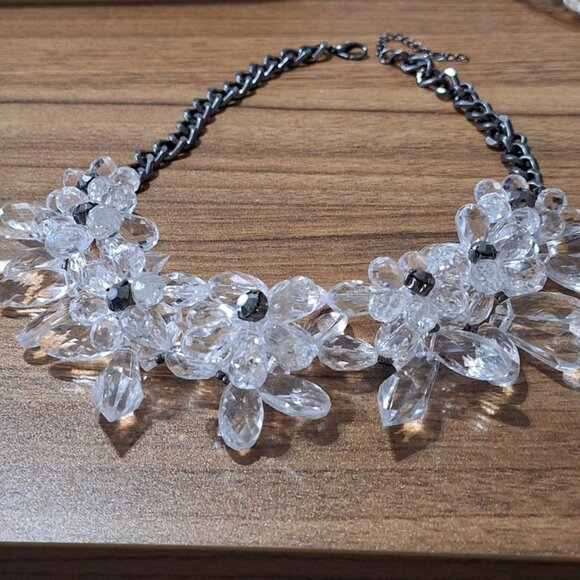 Crystal Flower Faceted Black Rhinetone Cluster Statement Necklace - Picture 2 of 9